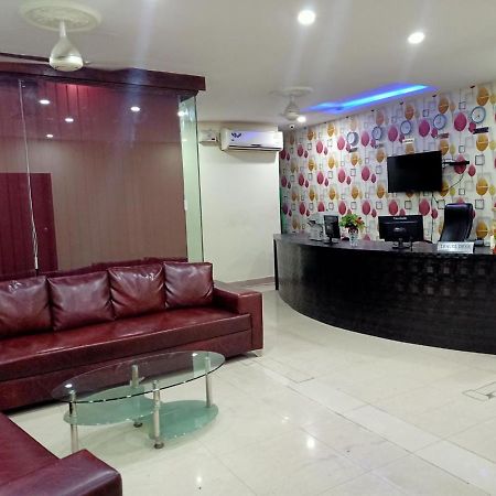 Hotel Clifton Hyderabad Exterior photo