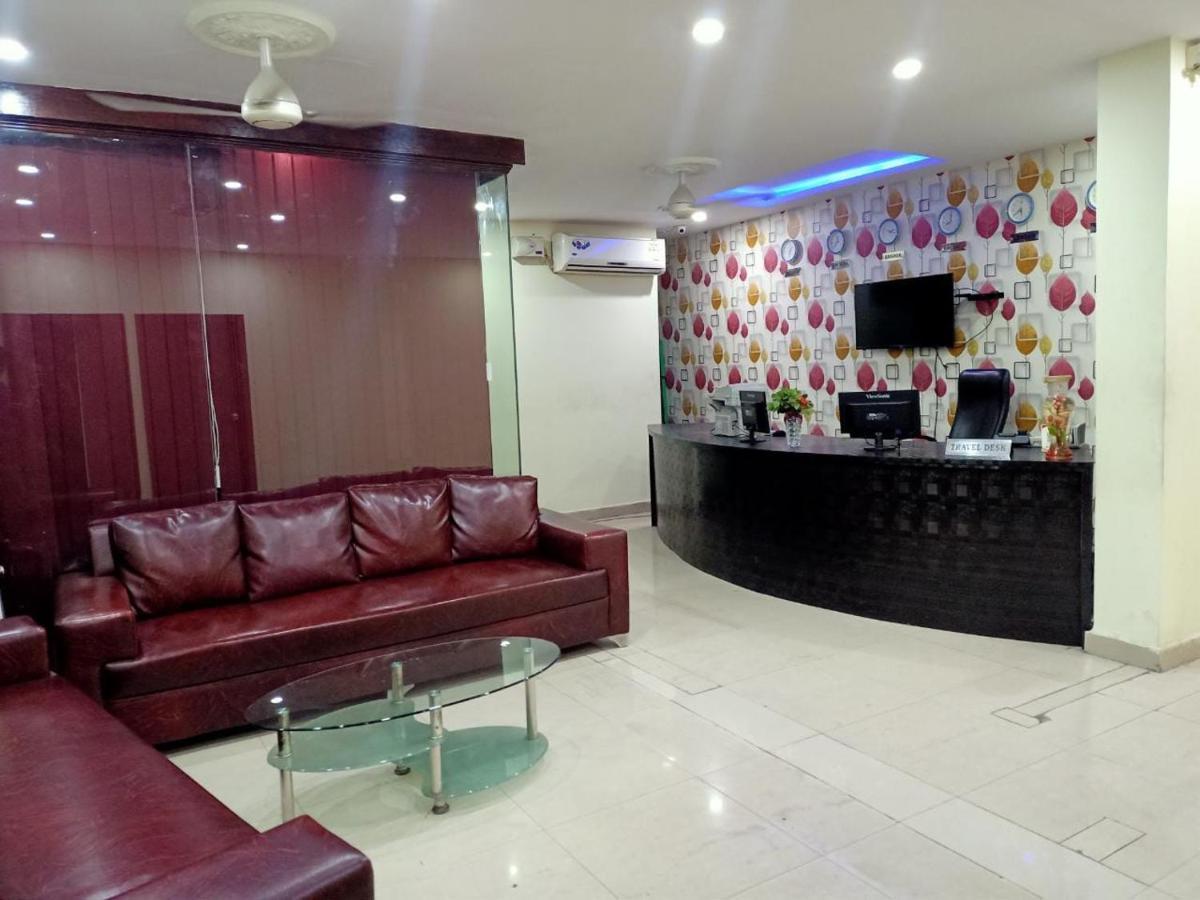 Hotel Clifton Hyderabad Exterior photo
